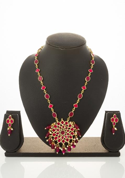Red Alloy Necklace Set