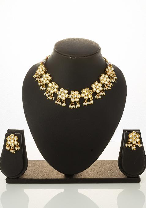 Golden Alloy Chokar Necklace Set