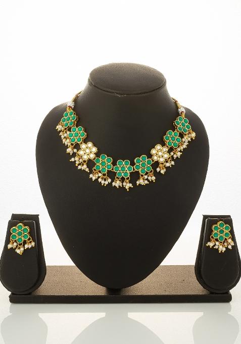 Green Alloy Chokar Necklace Set