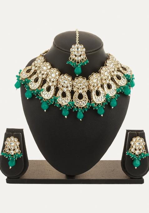Green Alloy Chokar Necklace Set