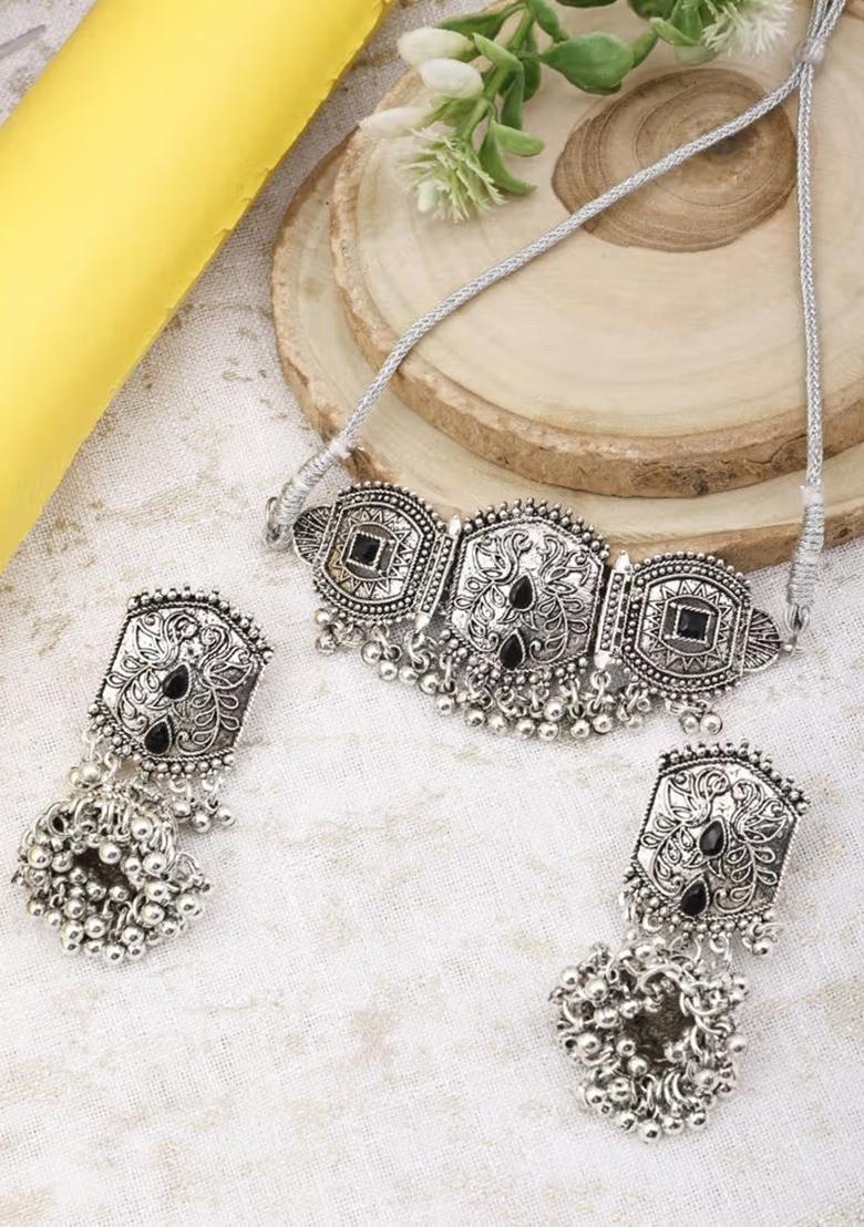 Gs Black Stone Leaf Choker