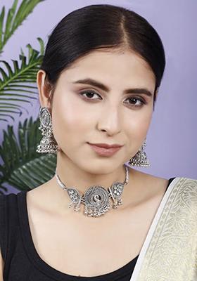 Gs Peacock White Choker