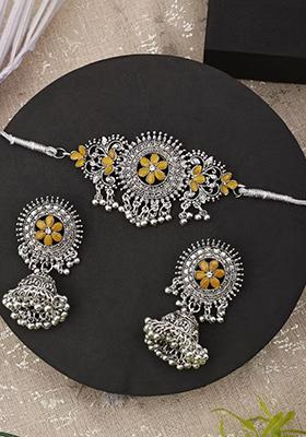 Gs Yellow Flower Choker