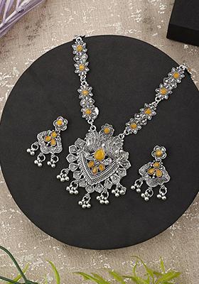 Gs Yellow V Long Necklace