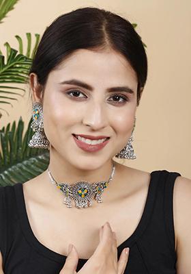 Gs Green Yellow Flower Choker