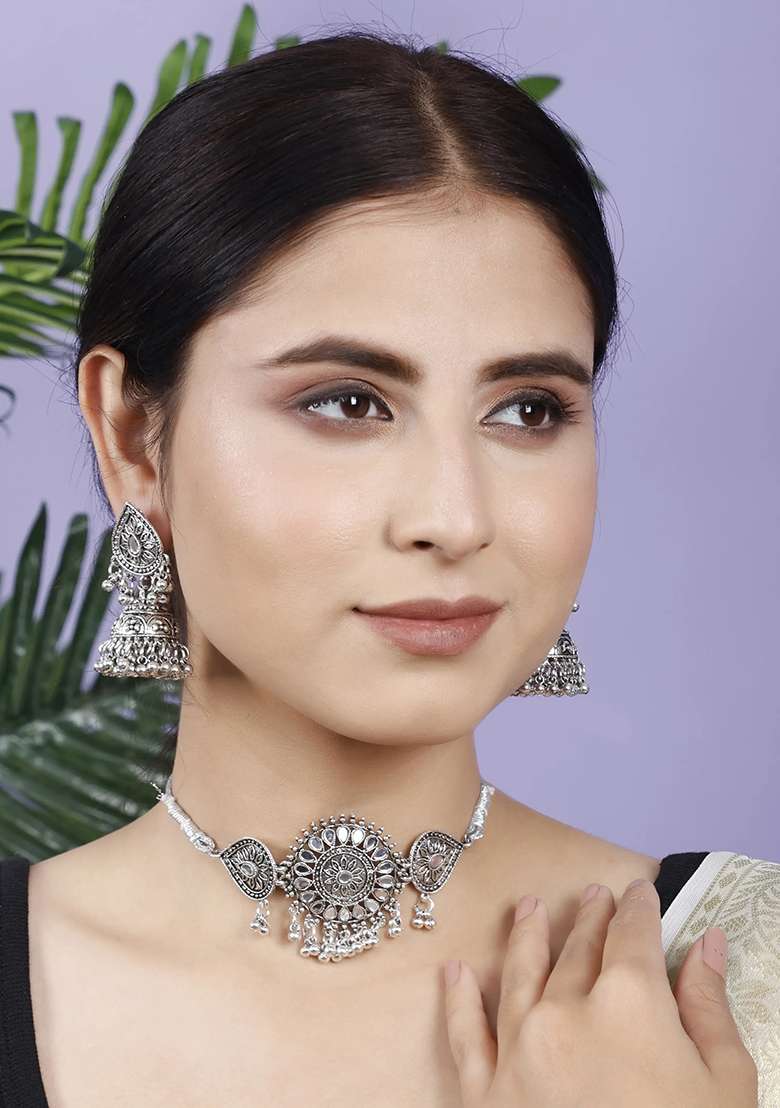 Gs Silver Chakri Choker Set - Indya