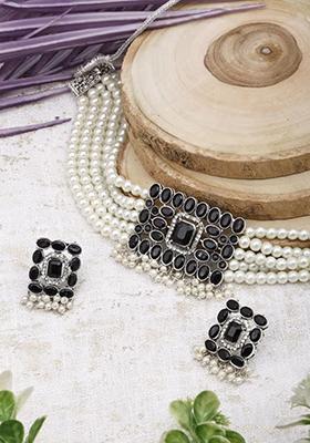 Black Oval Stones Rectangle Pendant Choker Set