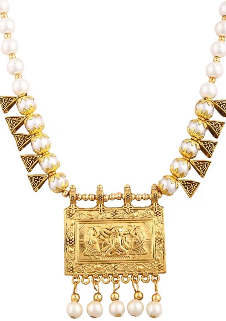 White And Golden Triangle Beads Rectangle Pendant Necklace Set