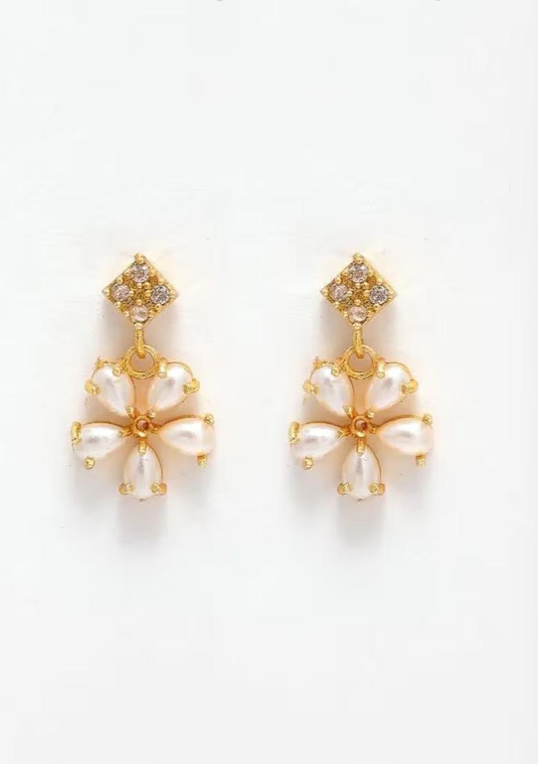 White Drop Choker Set