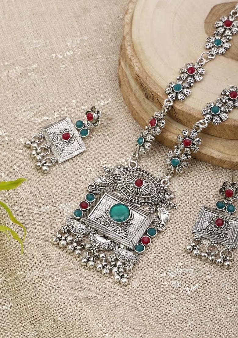 Gs Maroon Green Square Long Necklace Set