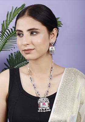 Gs Maroon Square Long Necklace Set