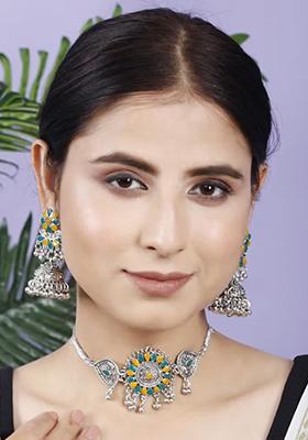 Gs Green Yellow Chakri Choker