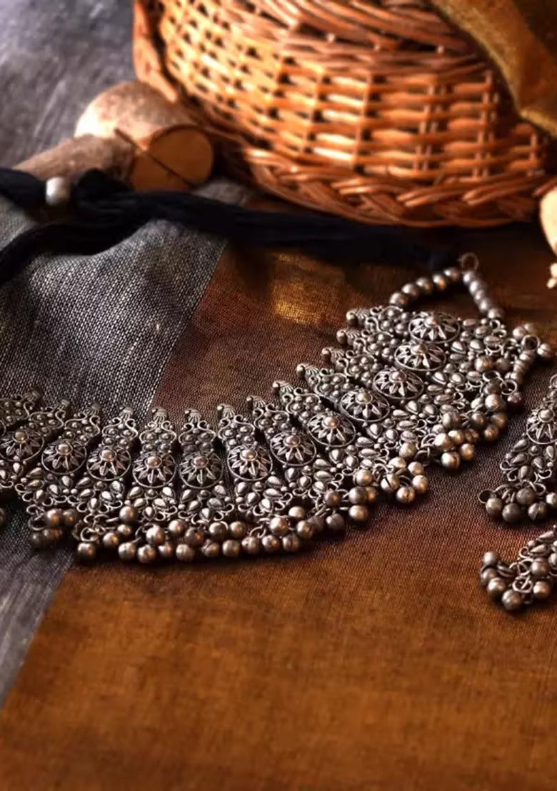 Black Polish Long And Guitar Choker Combo