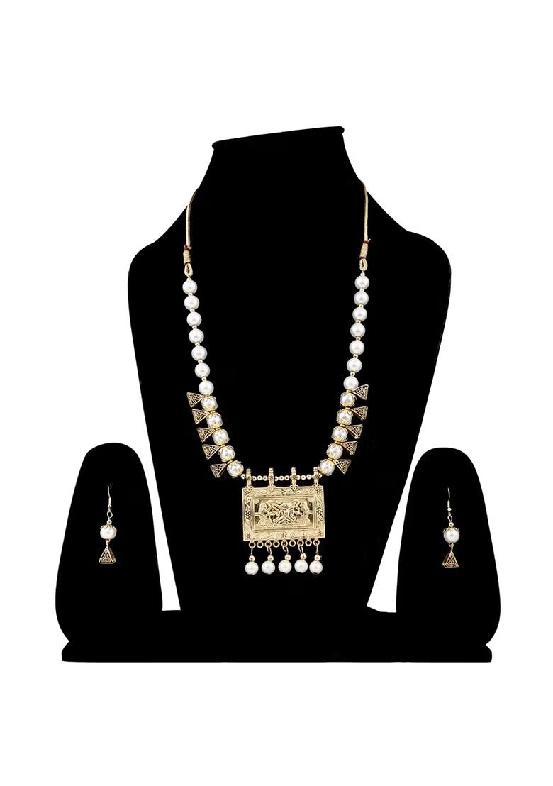 Creame And Golden Triangle Beads Rectangle Pendant Necklace Set