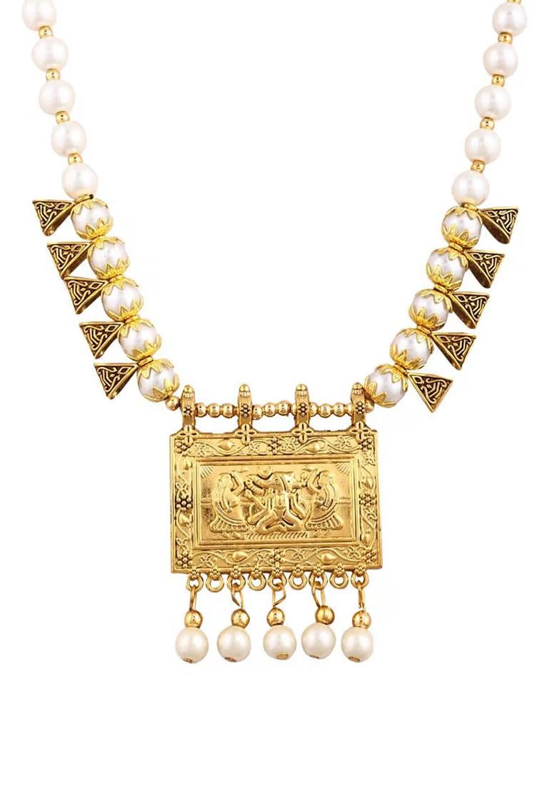 Creame And Golden Triangle Beads Rectangle Pendant Necklace Set