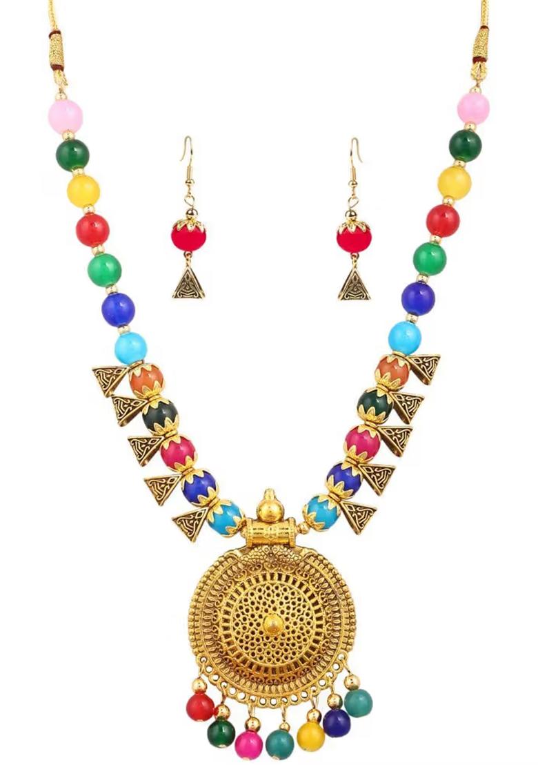 Multicolor And Triangle Beads Round Pendant Necklace Set