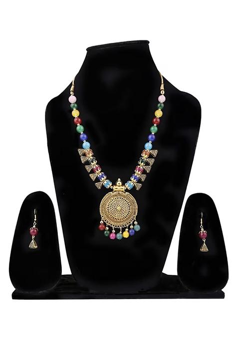 Multicolor And Triangle Beads Round Pendant Necklace Set