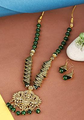 Green And Triangle Beads Laxmi Pendant Necklace Set