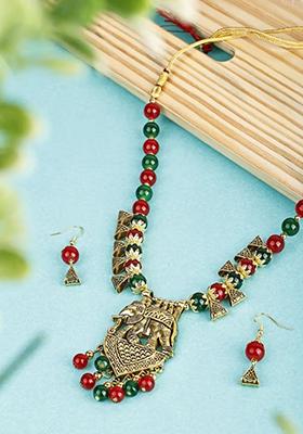 Maroon Green And Triangle Beads Elephant Pendant Necklace Set