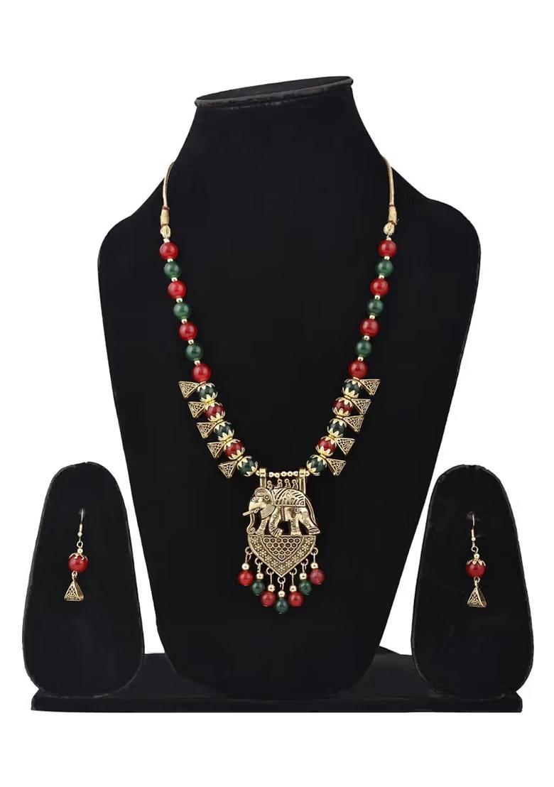Maroon Green And Triangle Beads Elephant Pendant Necklace Set