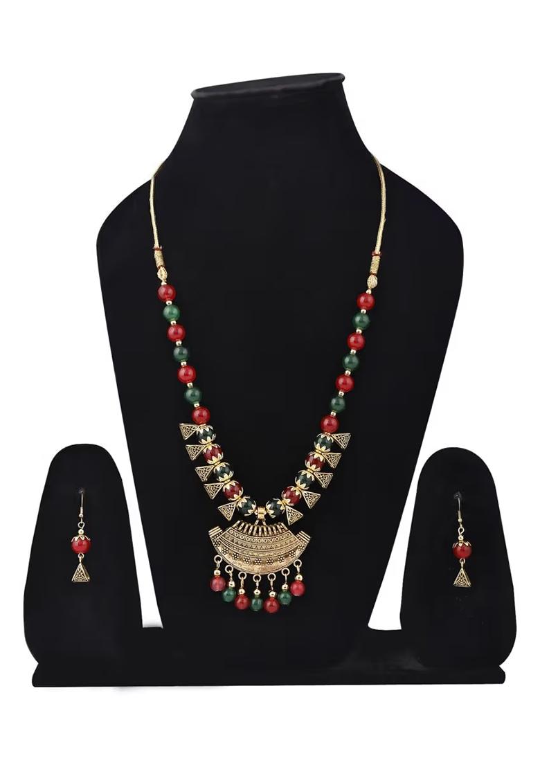 Maroon Green And Triangle Beads Moon Pendant Necklace Set