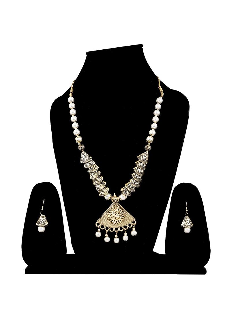 White And Samosa Beads Triangle Ganesh Pendant Necklace Set