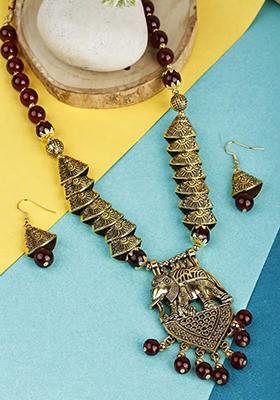 Maroon And Samosa Beads Elephant Pendant Necklace Set