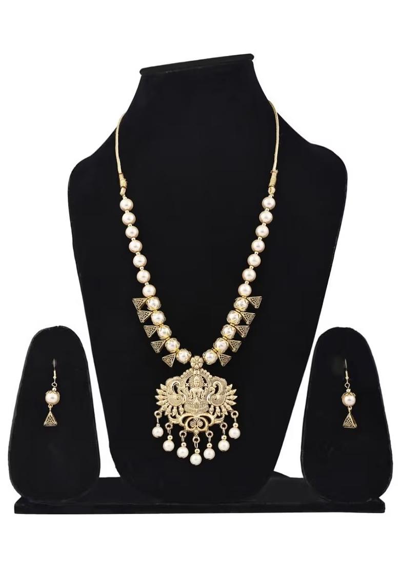 Gold And Triangle Beads Laxmi Pendant Necklace Set