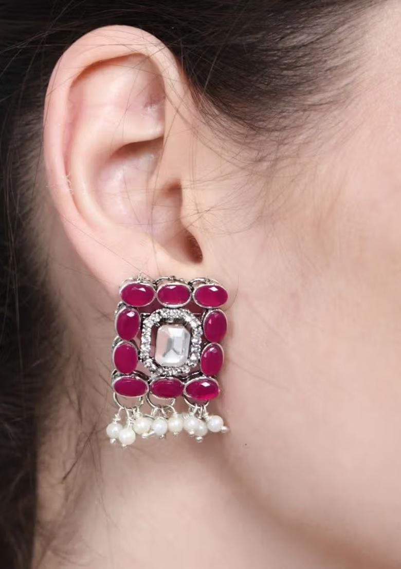 Red Oval Stone Rectangle Pendant White Beads Choker