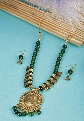 Green And Triangle Beads Sunpendant Necklace Set