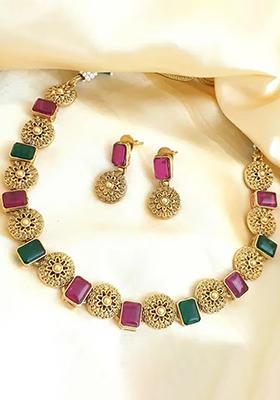 Ruby And Green Stone Metallic Choker Set