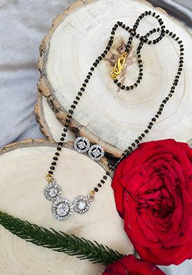 Gold Coin Necklace With 3 Round Mangalsutra