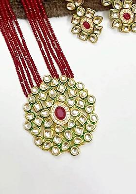 Maroon Crystal With Maroon Big Center Choker Combo