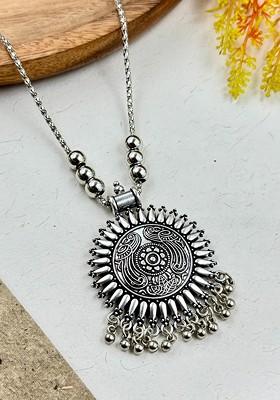 Silver Plated Oxidised Circular Pendant With Chain