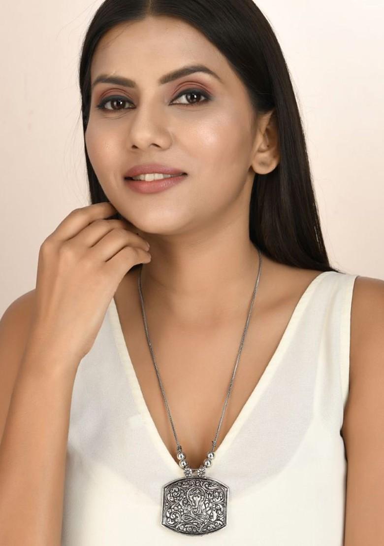 Silver Plated Oxidised Ganesha Shaped Chain Pendant