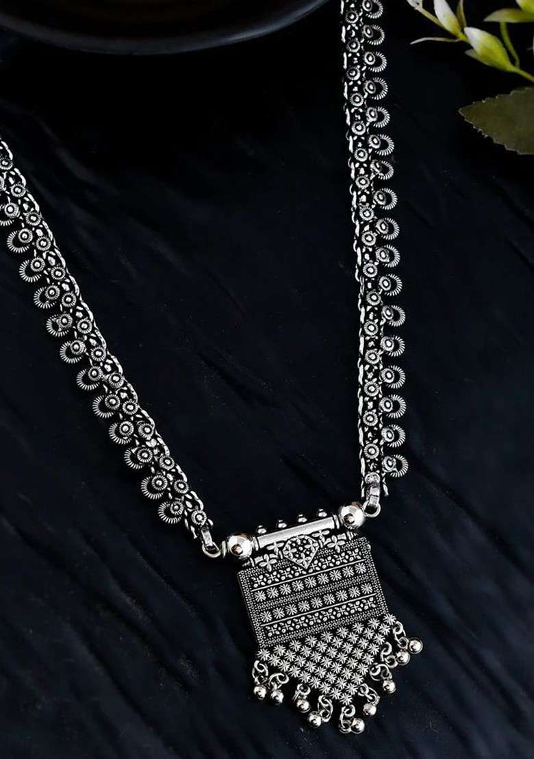 Silver Plated Oxidised Spring Chain Pendant Necklace - Indya