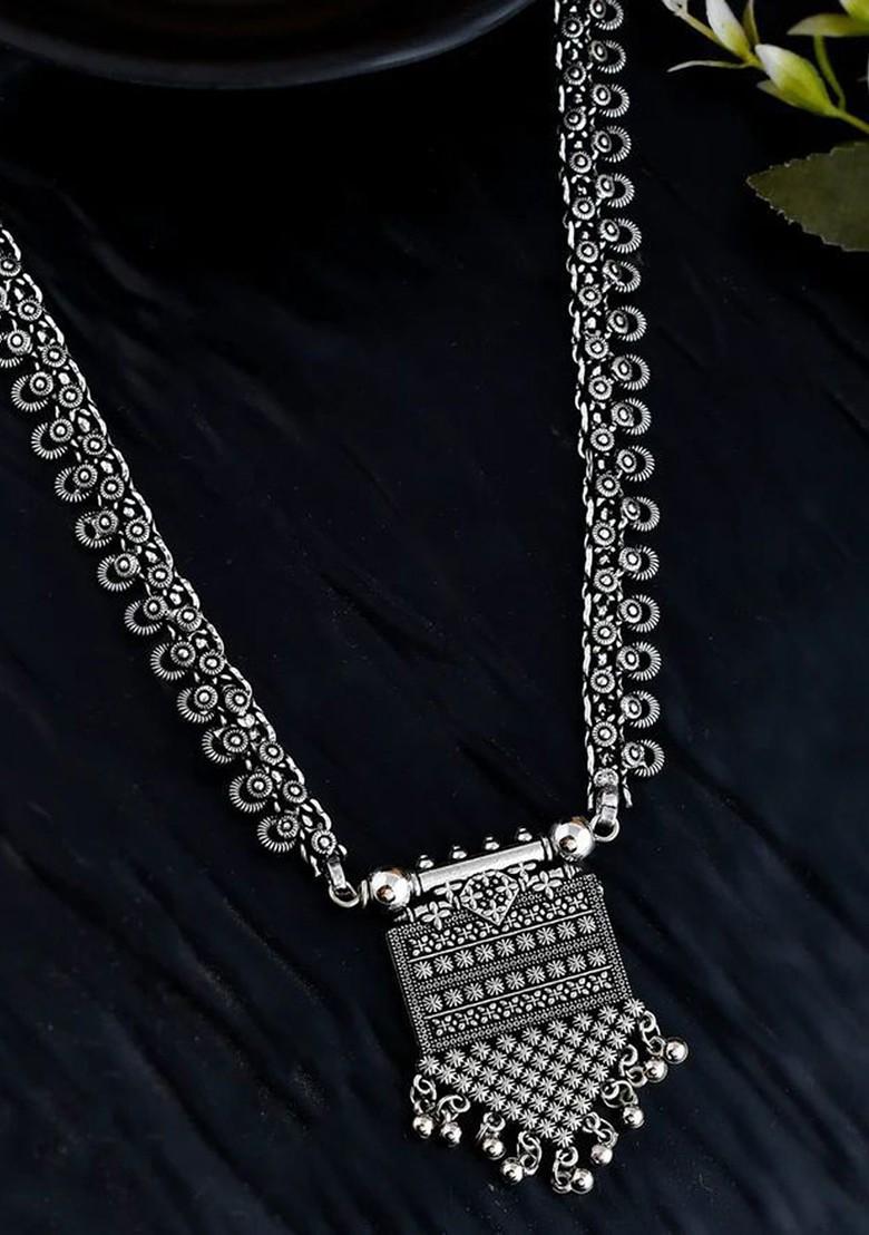 Silver Plated Oxidised Spring Chain Pendant Necklace