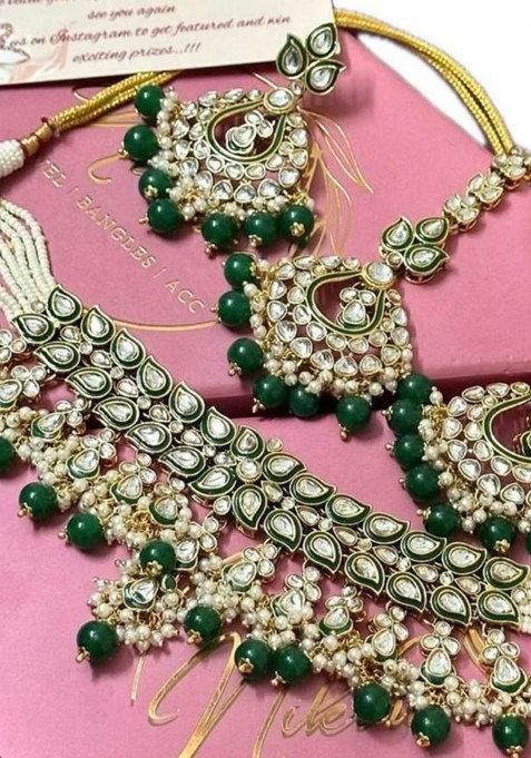 Gold Plated Kundan Stone And Pearls Choker Necklace Set