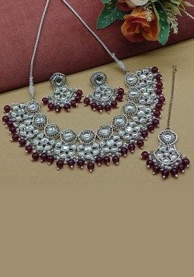 Silver Plated Kundan Stone And Beads Necklace Set