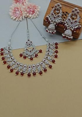 Silver Plated Crystal Stone And Beads Necklace Set