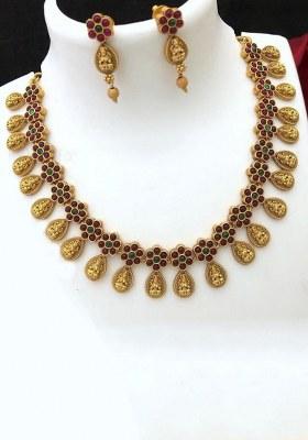 Gold Plated Pink And Green Pota Stone Choker Necklace Set