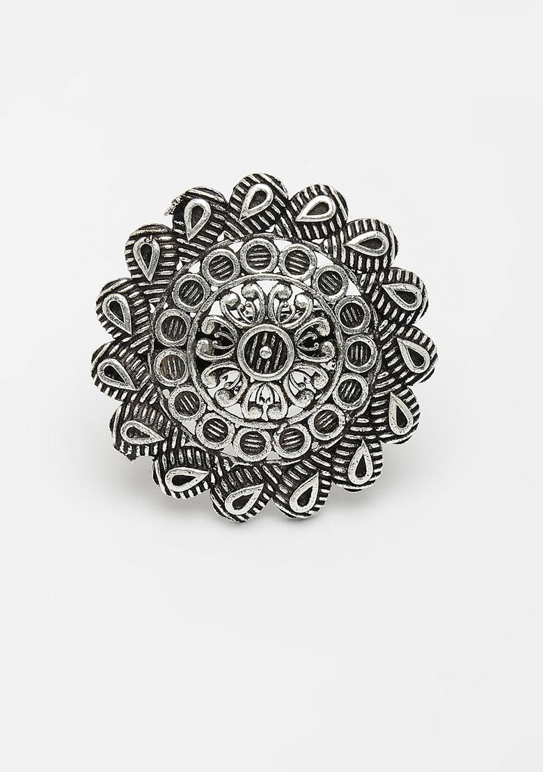 Silver Toned Floral Shape Adjustable Finger Ring