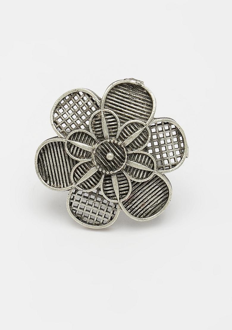 Silver Toned Floral Shape Adjustable Finger Ring