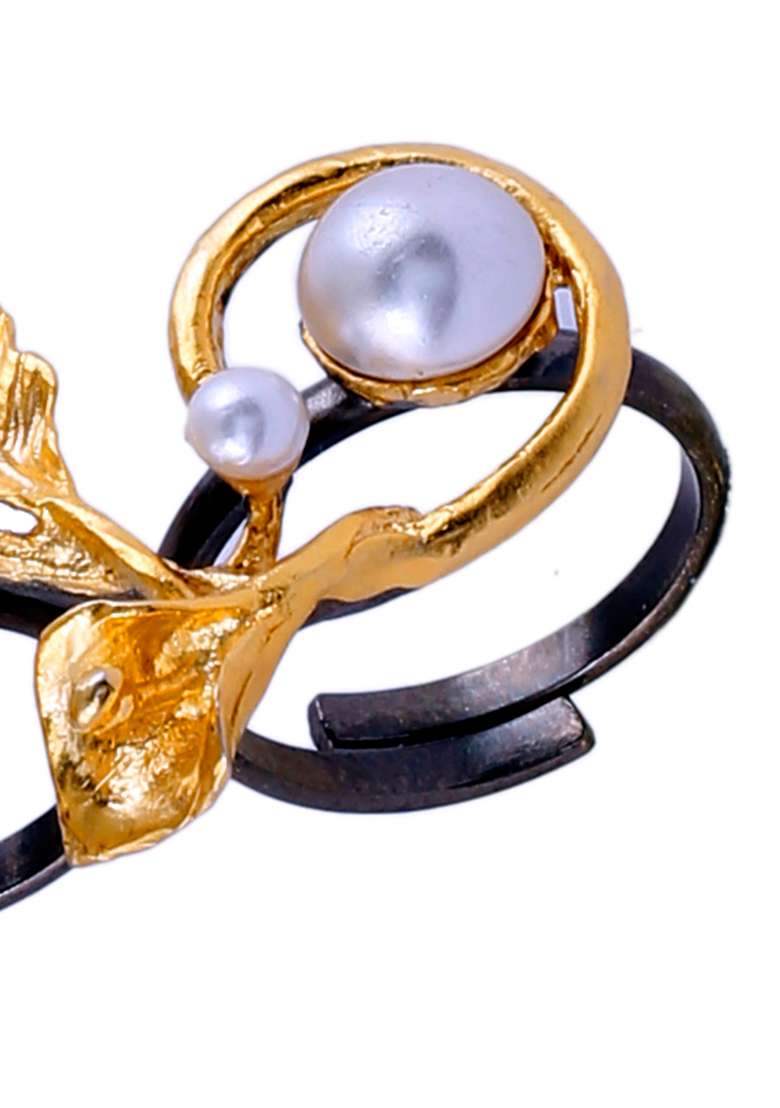 Golden White Black Kundan Finger Ring - Indya