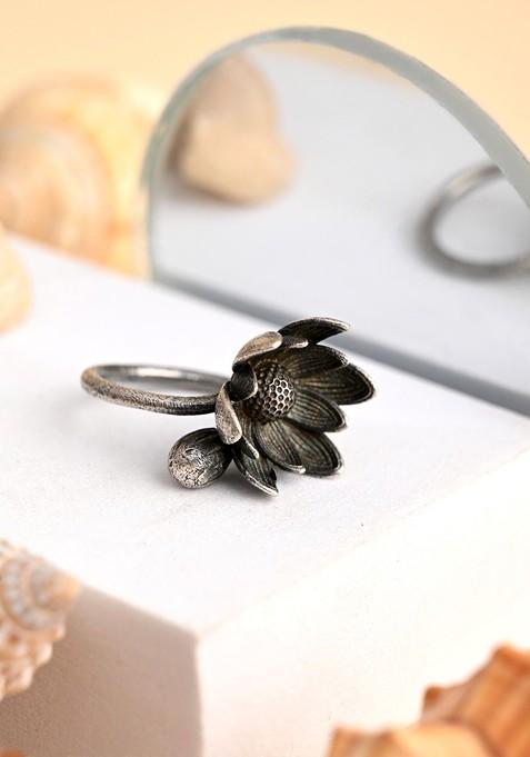 Sliver Plated Flower And Bud Adjustable Finger Ring