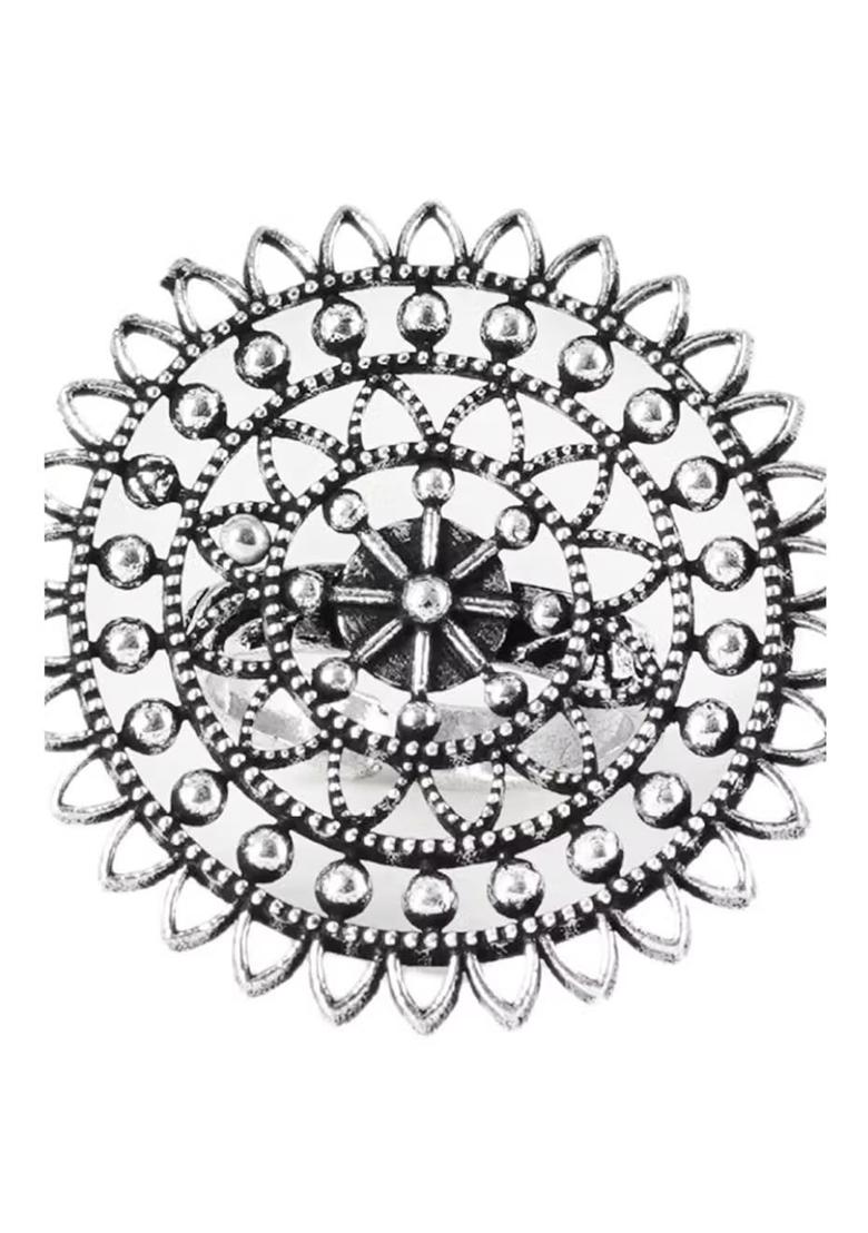 Silver Elegant Cocktail Inspired Designer Ring For Women In Glossy Finish