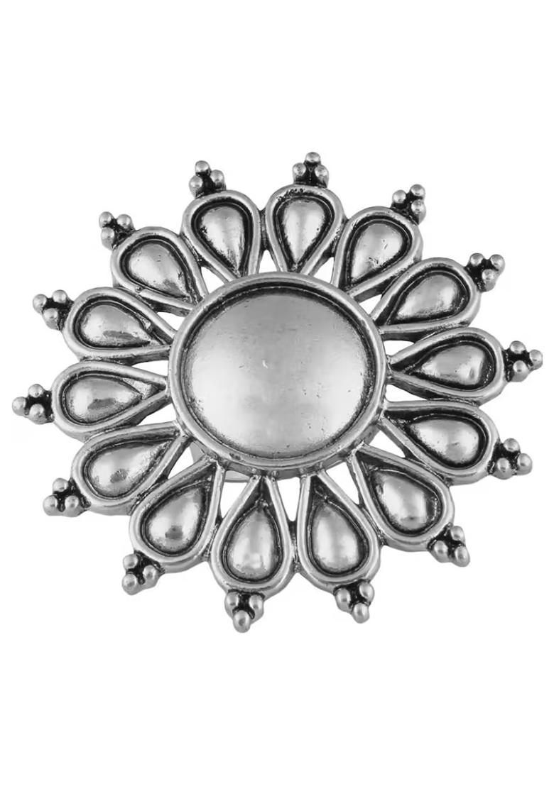 Silver Elegant Silver Floral Ring For Women With Dotted End Design