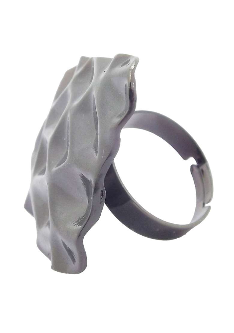 Black Kite Shaped Ring - Indya