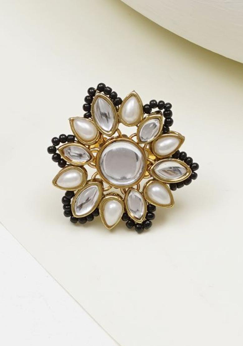 Black Glass Kundan Mixed Alloy Rings - Indya