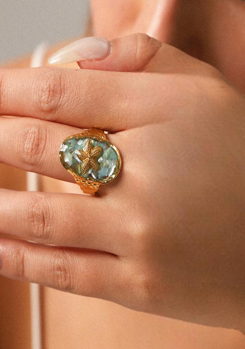 18K Gold Plated Waterproof Anti-Tarnish Green Crushed Shell Starfish Oval Ring - Indya